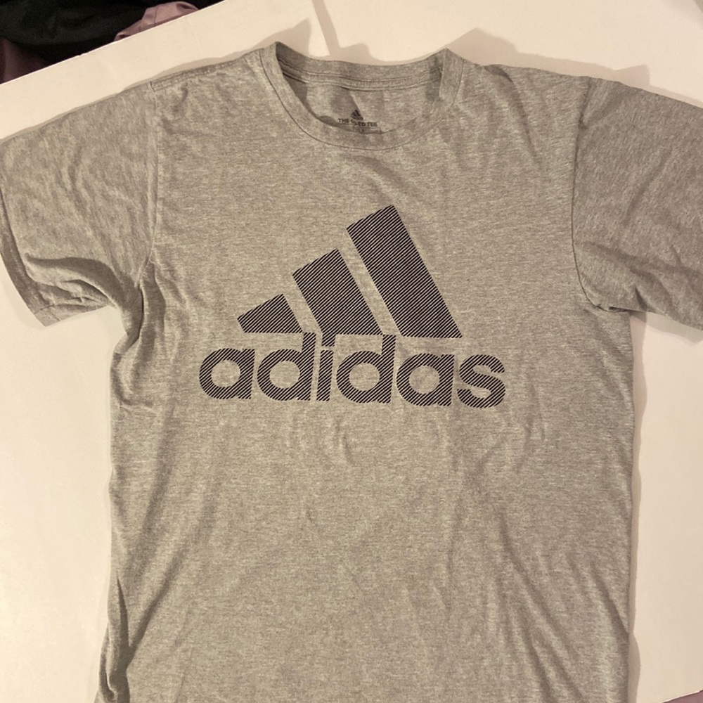 ⚽️ MEN’S ADIDAS T-SHIRT ⚽️